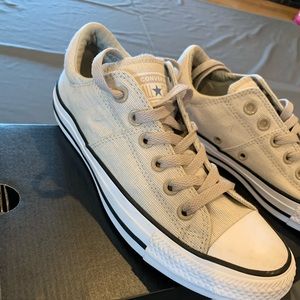 Never worn brand new converse